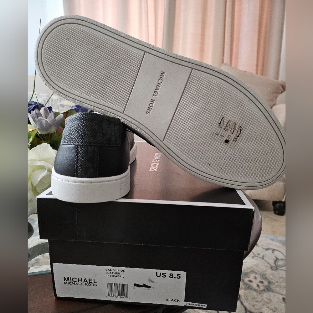 Michael Kors Cal Leather Slip-On Sneaker - Picture 5 of 7